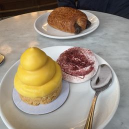 Passion Passionfruit Krembo (GF) and Raspberry Yogurt Meringue Cloud (GF) Passion Passionfruit Krembo (GF) and Raspberry Yogurt Meringue Cloud (GF)