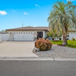 Rich and Lisa Wiles - Re/Max Anchor Realty - JUST LISTED IN VENICE, FL