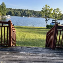 Waters Edge Inn & Conference Center