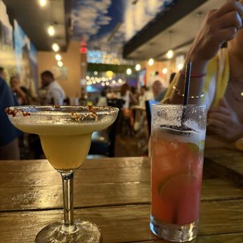 La Picadera Bar & Restaurant - Margarita pasión fruit y mojito strawberry - Puerto Rican Near Me - San Juan, Puerto Rico