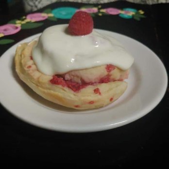 GG's Cafe - Raspberry Sweet Rolls. - Cafes Near Me - Parma, Michigan