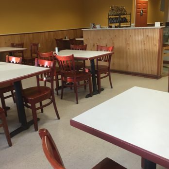 Sal's Pizza - Sal's Pizza of Hooksett -- 1329 Hooksett Road / Route 3 & 28, Hooksett            Interior - Pizza Near Me - Hooksett, New Hampshire