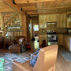 Stehekin Valley Ranch - Ranch house Kitchen/living room