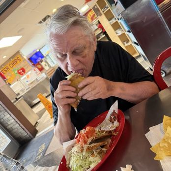 Mr Taco - Took dad out he loves the tacos - Mexican Near Me - Beaumont, California