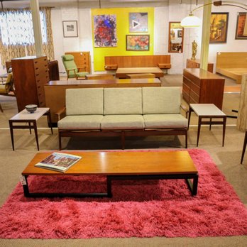 Furnish Me Vintage - Photo by Furnish Me Vintage - Antiques Near Me - Chattanooga, Tennessee Furnish Me Vintage - Photo by Furnish Me Vintage - Antiques Near Me - Chattanooga, Tennessee