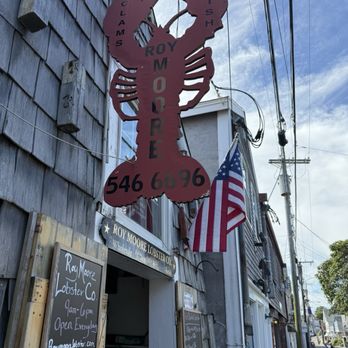 Roy Moore Lobster - Seafood Near Me - Rockport, Massachusetts