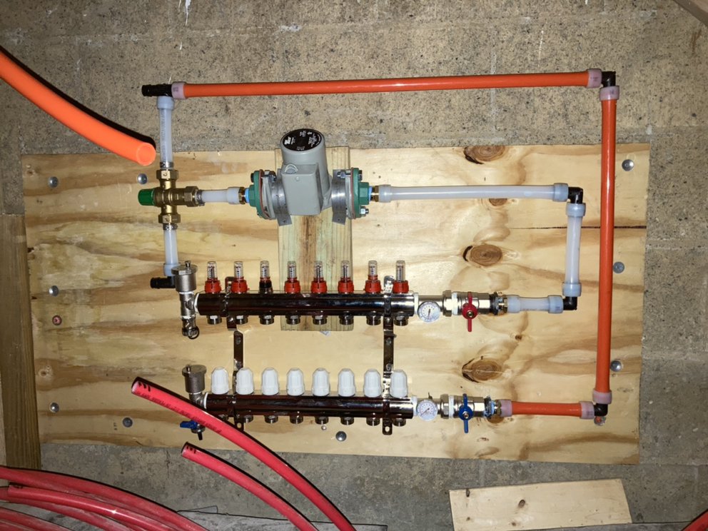 Slide of Me & Gee Home Services