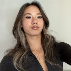 Blonde by Salon Midori - Partial highlight + darken