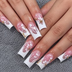 Italia Nails - 3D flowers design