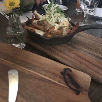 Motus - Pork shoulder poutine - Gastropubs Near Me - Utica, New York