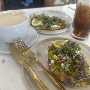 Causeway Coffee - Avacado toast, cappuccino and lavender cold brew with cold foam - Coffee & Tea Near Me - Miramar Beach, Florida Causeway Coffee - Avacado toast, cappuccino and lavender cold brew with cold foam - Coffee & Tea Near Me - Miramar Beach, Florida