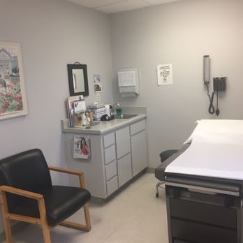 Furman Geoffrey MD - Exam room #2 - Doctors Near Me - Santa Ana, California Furman Geoffrey MD - Exam room #2 - Doctors Near Me - Santa Ana, California