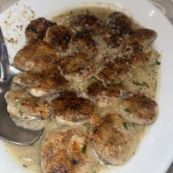 Steve's Piccola Bussola - Baked Clams - Italian Near Me - Westbury, New York