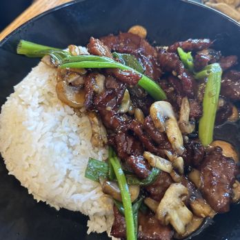 Pei Wei Asian Kitchen - Chinese Near Me - Kissimmee, Florida Pei Wei Asian Kitchen - Chinese Near Me - Kissimmee, Florida