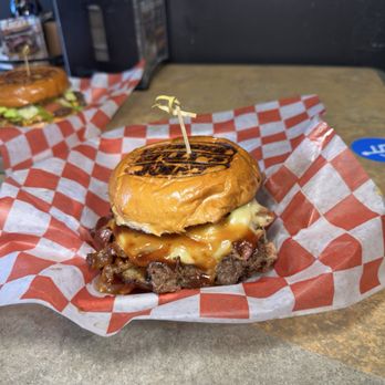 Burger Billy’s Joint - The Cherrydale Brisket Burger - Burgers Near Me - Arlington, Virginia