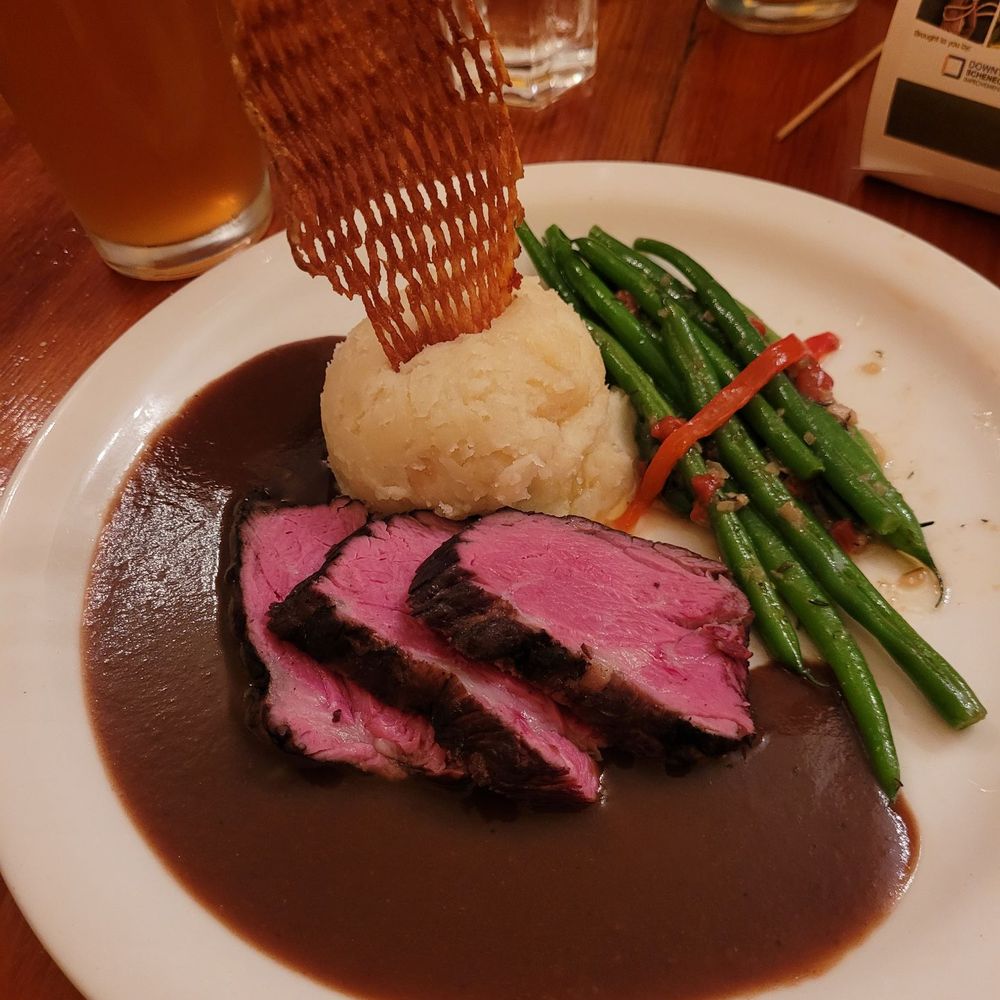 Chez Nous - Chateaubriand with mashed potatoes and veggies - New American Near Me - Schenectady, New York