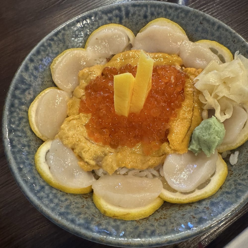 Mahzu Sushi & Grill - Hokkaido bowl (scallop/uni) - Sushi Bars Near Me - Gainesville, Florida Mahzu Sushi & Grill - Hokkaido bowl (scallop/uni) - Sushi Bars Near Me - Gainesville, Florida