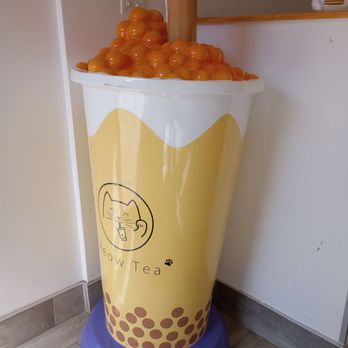 Meow Tea - Giant bubble tea decor by the door. - Bubble Tea Near Me - Ottawa, Ontario