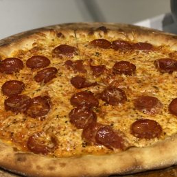 Pepperoni pizza Pepperoni pizza