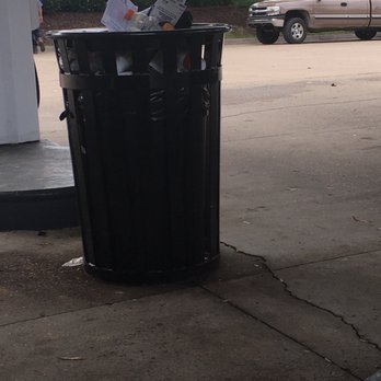 Twice Daily - a trash can on the side of the road - Convenience Stores Near Me - Franklin, Tennessee Twice Daily - a trash can on the side of the road - Convenience Stores Near Me - Franklin, Tennessee