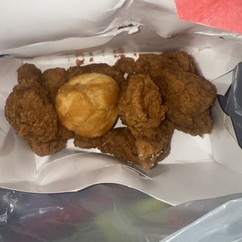 Krispy Krunchy Chicken - 6 pieces and a Honey Biscuits - Chicken Wings Near Me - San Francisco, California