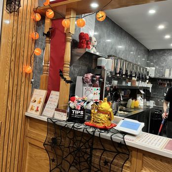 Chun Yang Tea Tribeca - a halloween themed counter - Bubble Tea Near Me - New York, New York