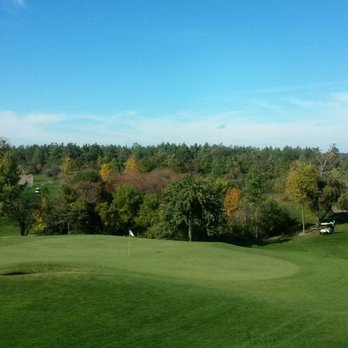 Savannah Golf Links - 9th Green - Golf Equipment Near Me - Cambridge, Ontario Savannah Golf Links - 9th Green - Golf Equipment Near Me - Cambridge, Ontario