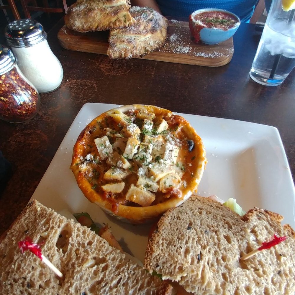 Coco Miel - Avocado club with Mac n Cheese (it has chicken, olives and chilie) Pepperoni and mushroom calzon - American Near Me - El Paso, Texas Coco Miel - Avocado club with Mac n Cheese (it has chicken, olives and chilie) Pepperoni and mushroom calzon - American Near Me - El Paso, Texas