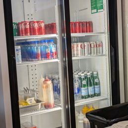 Soft drinks, Fuji bottle drinks, etc. Soft drinks, Fuji bottle drinks, etc.