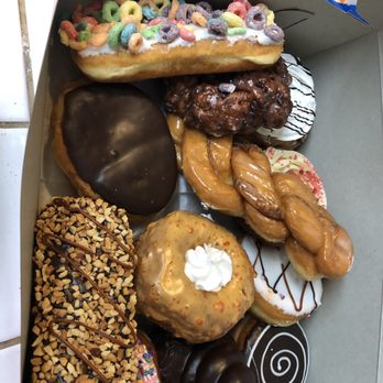 Pinkbox Doughnuts - Assorted Dozen Mixed Box Doughnuts - Donuts Near Me - Henderson, Nevada Pinkbox Doughnuts - Assorted Dozen Mixed Box Doughnuts - Donuts Near Me - Henderson, Nevada