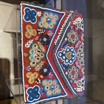 Wanuskewin Heritage Park - Beautiful beaded purse - Museums Near Me - Saskatoon, Saskatchewan Wanuskewin Heritage Park - Beautiful beaded purse - Museums Near Me - Saskatoon, Saskatchewan
