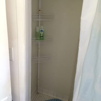 Jonquil Motel - Taking out the shower organizer would help with the space. Too cramped. - Hotels Near Me - Bisbee, Arizona Jonquil Motel - Taking out the shower organizer would help with the space. Too cramped. - Hotels Near Me - Bisbee, Arizona