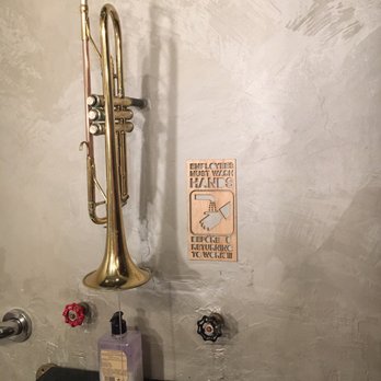 A Gusto Thai Bistro - the awesome bathroom - Cafes Near Me - Brooklyn, New York