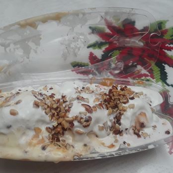 Baskin-Robbins - Worst banana split ever made - Ice Cream & Frozen Yogurt Near Me - Oxnard, California