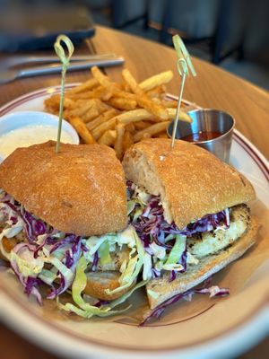 Trani's Dockside Station by null