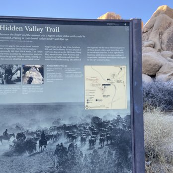 Hidden Valley Loop Trail - Trail entrance - Hiking Near Me