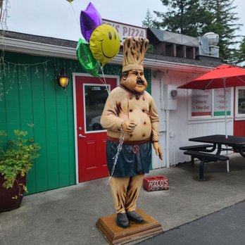 Rico's Pizza - Front entry - Pizza Near Me - Gold Bar, Washington