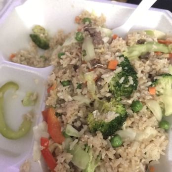 Pho Saigon - Broccoli stir fry. NOT! They do not know their own menu! - Thai Near Me - Anchorage, Alaska
