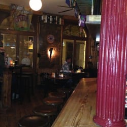 Logan's - At the bar , trying not to have people on the picture