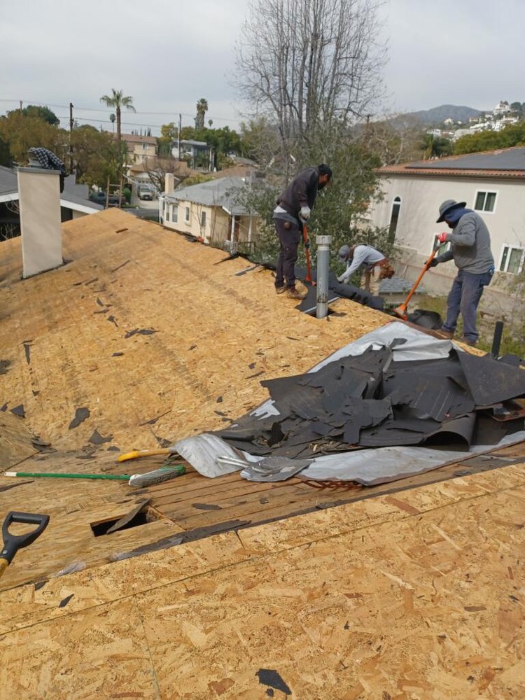 Slide of Francisco's Roofing