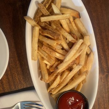 Midtown Oyster Bar - Fries - American Near Me - Newport, Rhode Island Midtown Oyster Bar - Fries - American Near Me - Newport, Rhode Island
