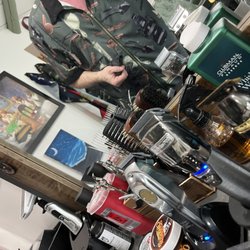 Doc's Barbershop - The shop