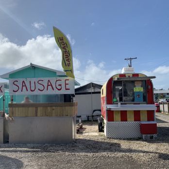 Hot mini donuts - Located front and center at the Big Pine Flea Market - Donuts Near Me - Big Pine Key, Florida Hot mini donuts - Located front and center at the Big Pine Flea Market - Donuts Near Me - Big Pine Key, Florida