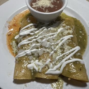 El Rincon Mexican Restaurant - Chicken Enchiladas - Mexican Near Me - Dothan, Alabama