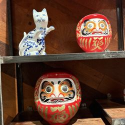 Raku Ramen & Rolls - Wall decor