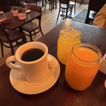 Izzy's 33 - Coffee Peach lemonade Orange juice - Breakfast & Brunch Near Me - Philadelphia, Pennsylvania Izzy's 33 - Coffee Peach lemonade Orange juice - Breakfast & Brunch Near Me - Philadelphia, Pennsylvania