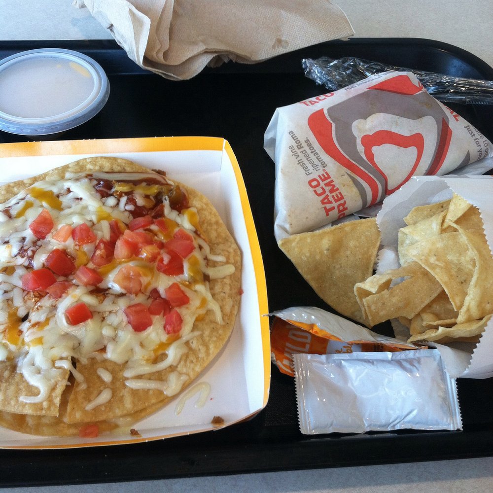 Taco Bell - I donated a$1for a charity and they gave me a Taco.It was a deal.I ordered chips and cheese, with MexicanPizza.& had mild sauce. - Fast Food Near Me - Manassas, Virginia Taco Bell - I donated a$1for a charity and they gave me a Taco.It was a deal.I ordered chips and cheese, with MexicanPizza.& had mild sauce. - Fast Food Near Me - Manassas, Virginia