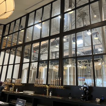 Pinthouse Brewing - Bar area. - Brewpubs Near Me - Austin, Texas Pinthouse Brewing - Bar area. - Brewpubs Near Me - Austin, Texas