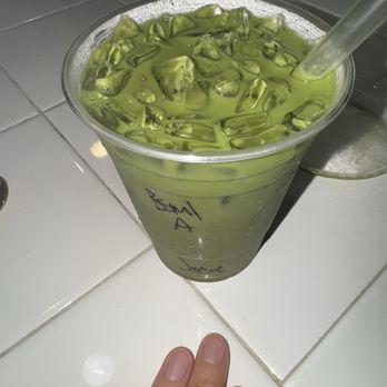 Varraco Coffee + Roasters - Brown sugar iced matcha latte - Coffee & Tea Near Me - Palm Desert, California Varraco Coffee + Roasters - Brown sugar iced matcha latte - Coffee & Tea Near Me - Palm Desert, California