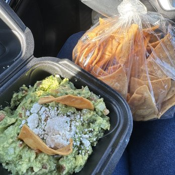 Las Cazuelas - Guac & thick fresh chips - Mexican Near Me - Orlando, Florida